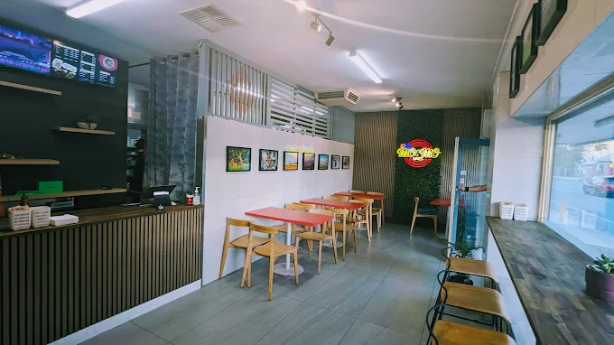 Momo Mates restaurant at Kilburn
